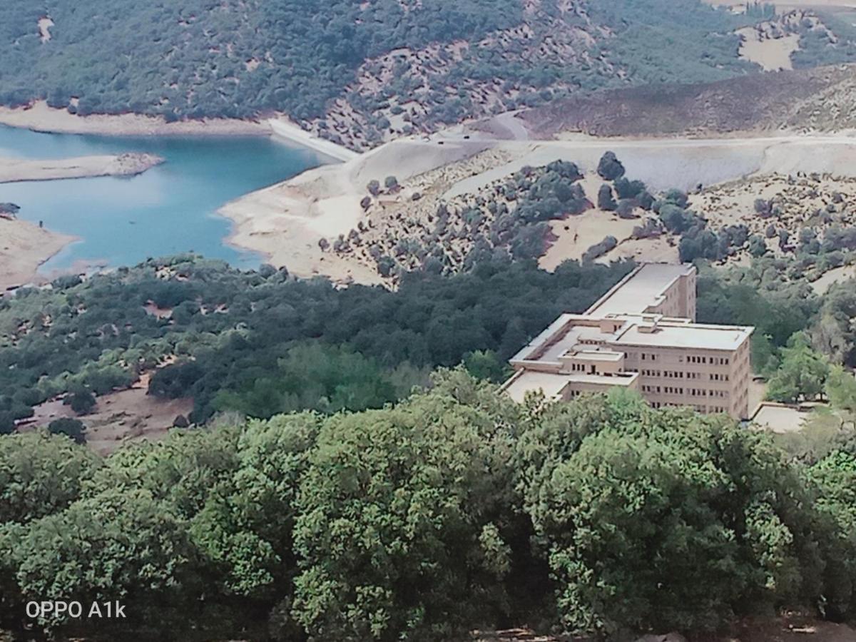 Hotel Le Gite du Barrage à Zaouia Ben Smine Extérieur photo